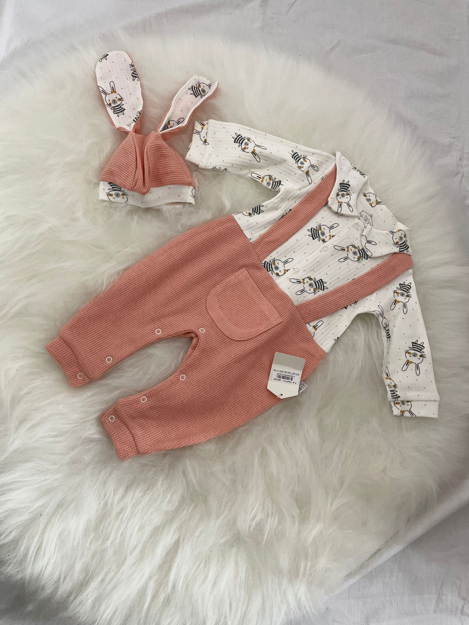 Tavşan Desenli Salopet Görünümlü Kız Bebek Tulum