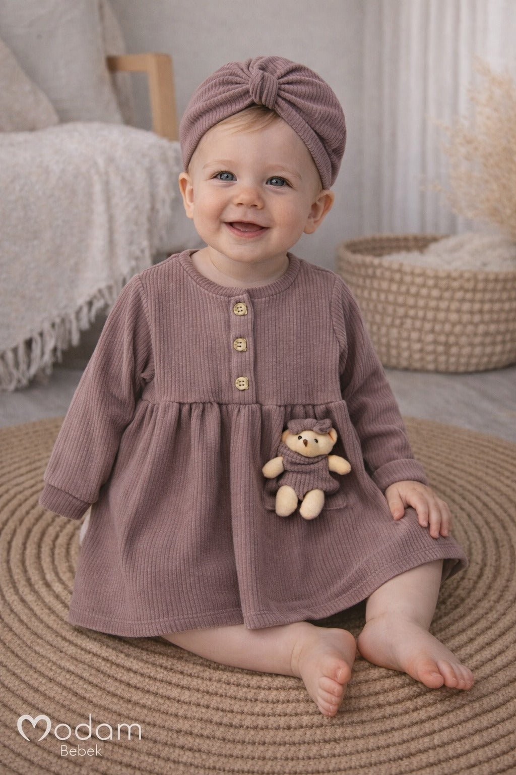 Önden Düğmeli Fitilli Kumaş Kız Bebek Elbise Takımı